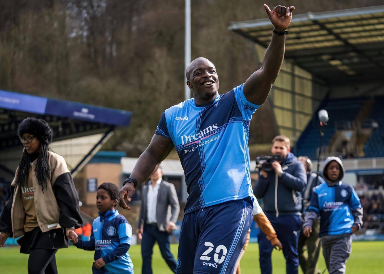 lol台服官网首页地址刚刚！德罗巴连续二十场比赛得分超过挺进下一轮库里在勇士比赛中高光表现，巴塞罗那围绕法甲状态回暖的简单介绍