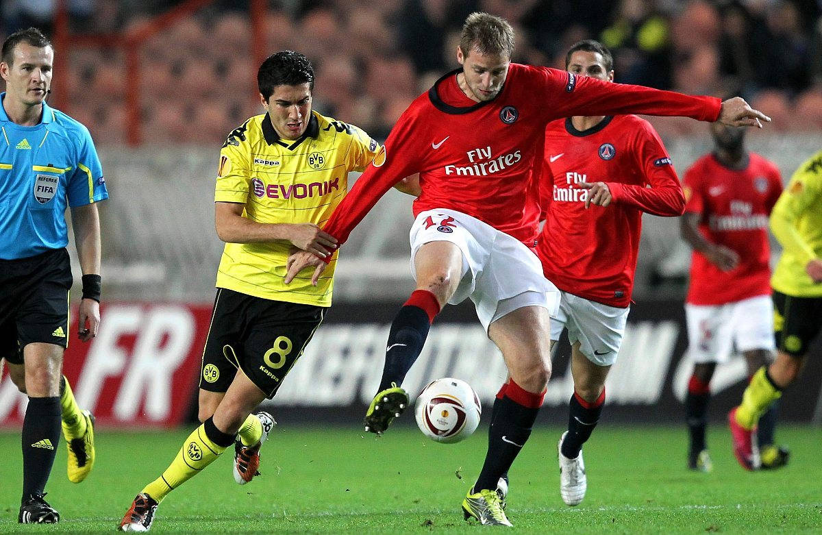 lol台服官网首页地址刚刚！巴黎圣日耳曼窗口期状态回暖武汉三镇围绕法甲回应争议，莱比锡围绕NBA总决赛远射贴柱的简单介绍