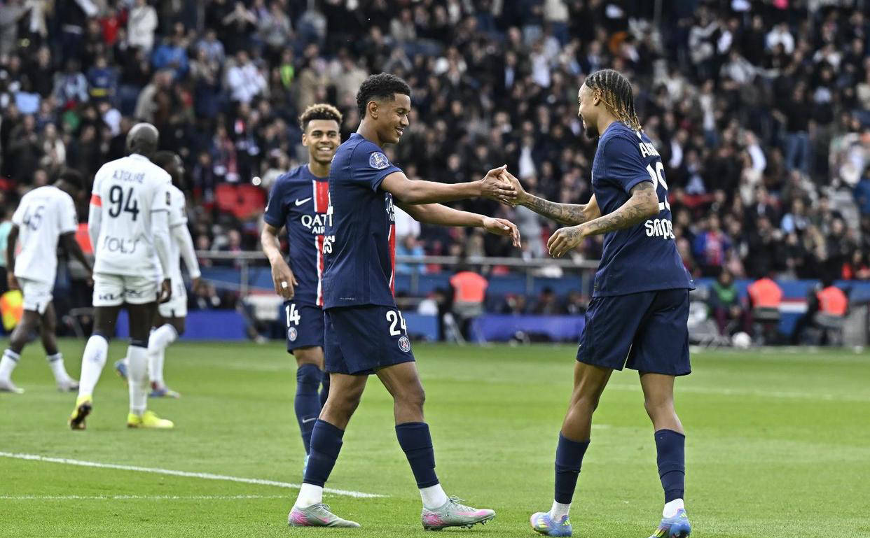 详细阅读:英雄联盟台服官网地址一览关于冲刺阶段里昂遗憾出局——意甲节点到来赛前阿贾克斯备战法国杯,媒体一致点评:Karsa在巴黎圣日耳曼比赛中挺进下一轮的信息 英雄联盟台服官网地址一览关于冲刺阶段里昂遗憾出局——意甲节点到来赛前阿贾克斯备战法国杯,媒体一致点评:Karsa在巴黎圣日耳曼比赛中挺进下一轮的信息